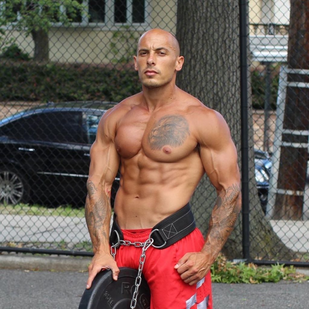 Brooklyn Tank, el gran preparador físico online Inmortals Sport